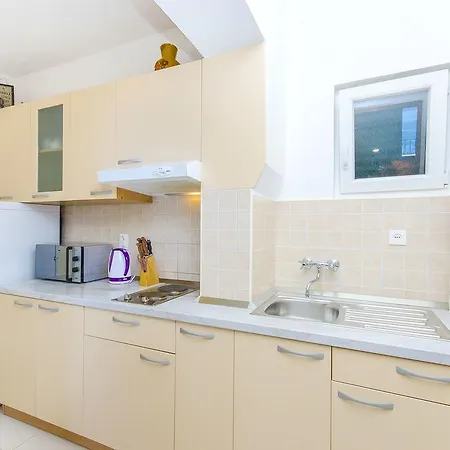 Kunac Apartament Podgora